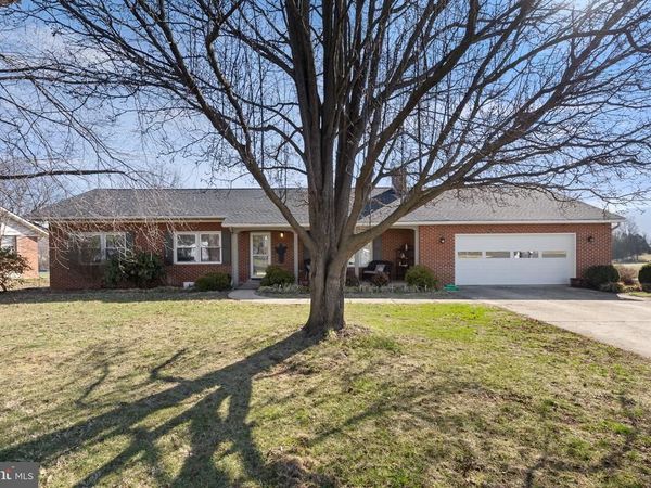 5 FOX LANE , LURAY, VA 22835