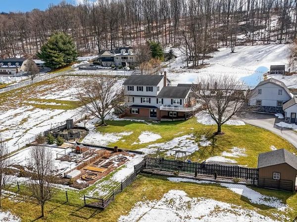 6142 BEAVER DAM ROAD , NARVON, PA 17555