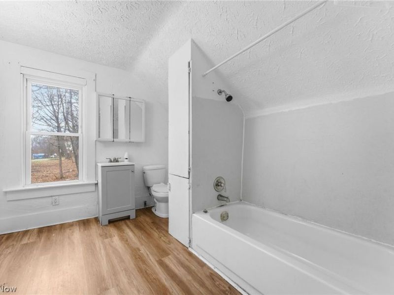 185 Stanton Avenue , Akron, OH 44301 Photo 13