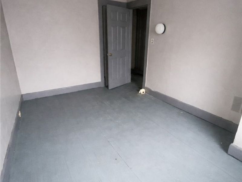 1818 Knowles Avenue , East Cleveland, OH 44112 Photo 10