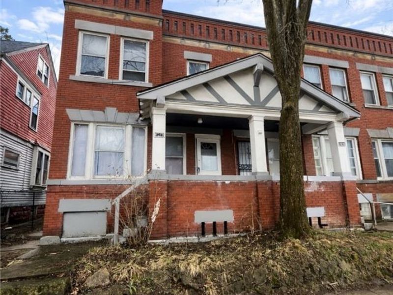 1818 Knowles Avenue , East Cleveland, OH 44112 Photo 2