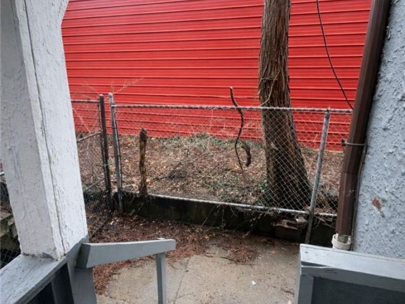 1818 Knowles Avenue , East Cleveland, OH 44112 Photo 21