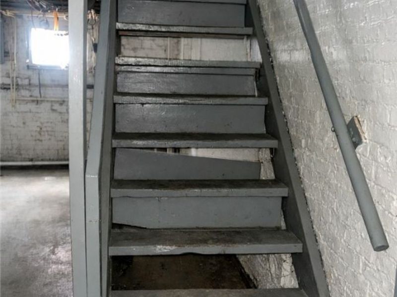 1818 Knowles Avenue , East Cleveland, OH 44112 Photo 22