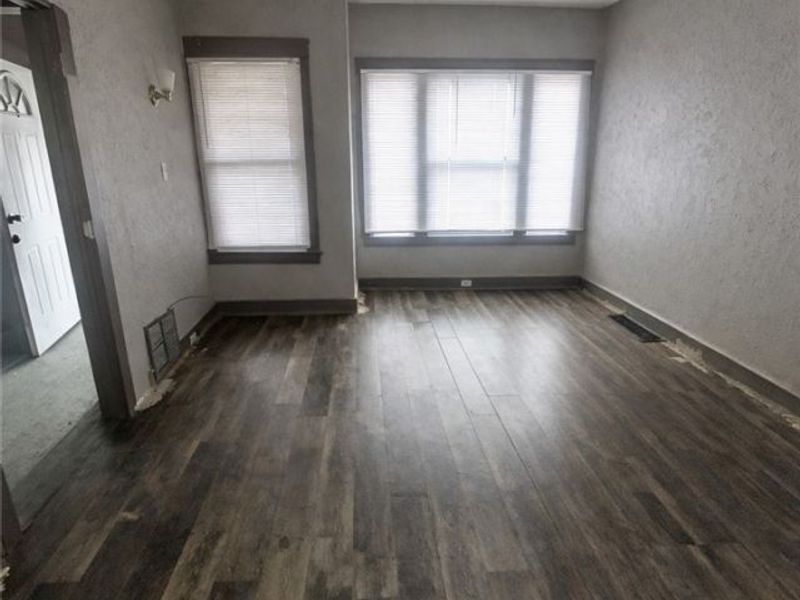 1818 Knowles Avenue , East Cleveland, OH 44112 Photo 5