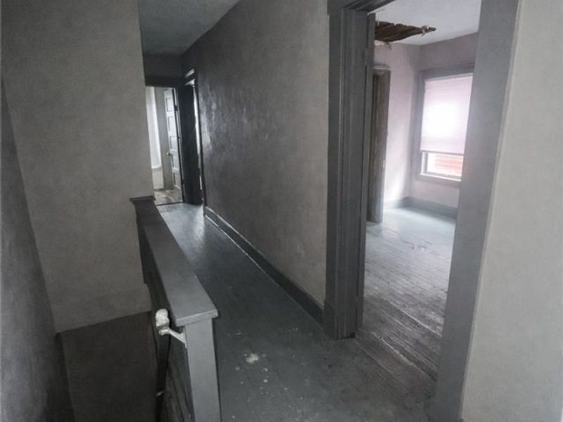 1818 Knowles Avenue , East Cleveland, OH 44112 Photo 9