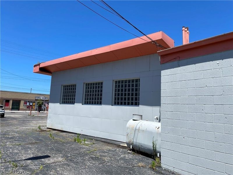751 E 185th Street, Cleveland, OH 44119 Photo 5