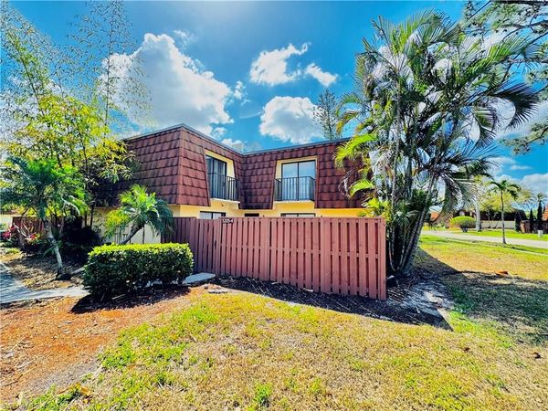 5205 Cedarbend DR , Unit 4, FORT MYERS, FL 33919