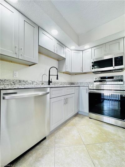 5205 Cedarbend Dr , Unit 4, Fort Myers, FL 33919 Photo