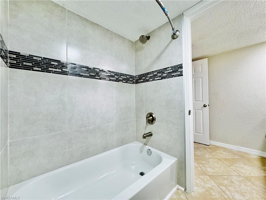 5205 Cedarbend Dr , Unit 4, Fort Myers, FL 33919 Photo