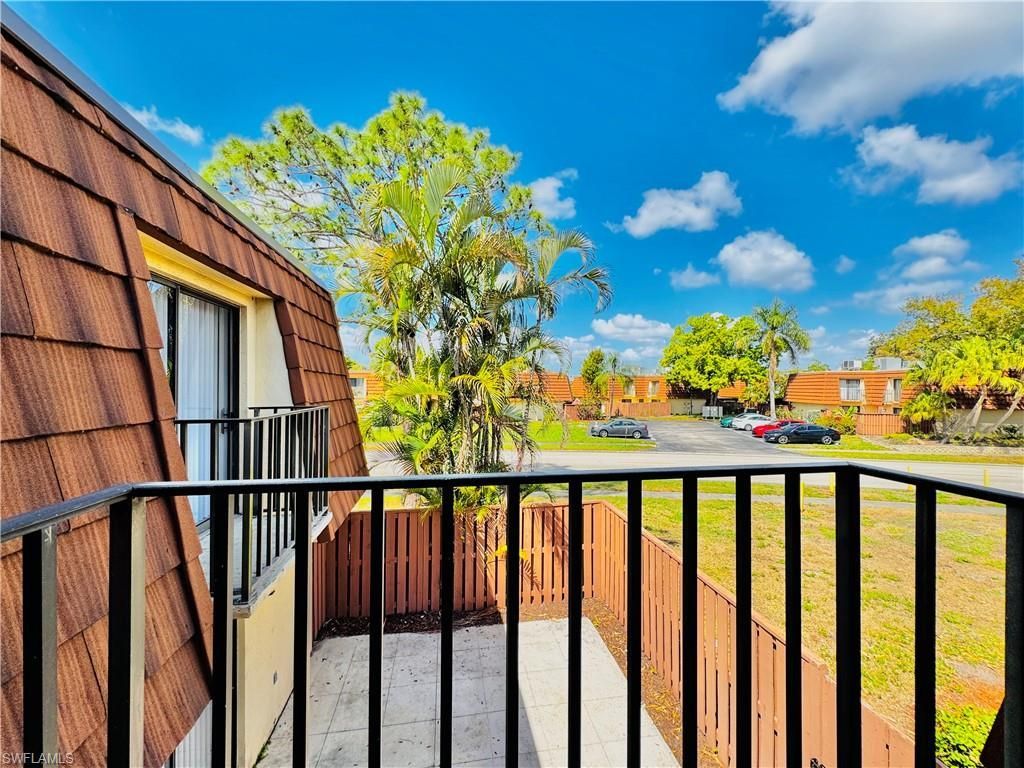 5205 Cedarbend Dr , Unit 4, Fort Myers, FL 33919 Photo