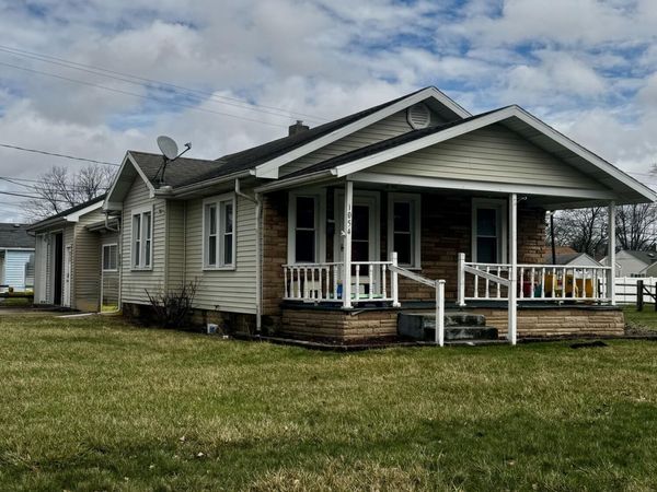 1054 Scott Street, Maumee, OH 43537