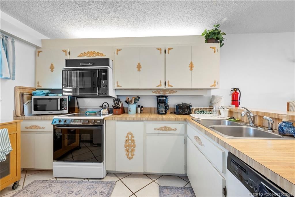 1550 NE Ocean Boulevard, Unit C202, Stuart, FL 34996 Photo