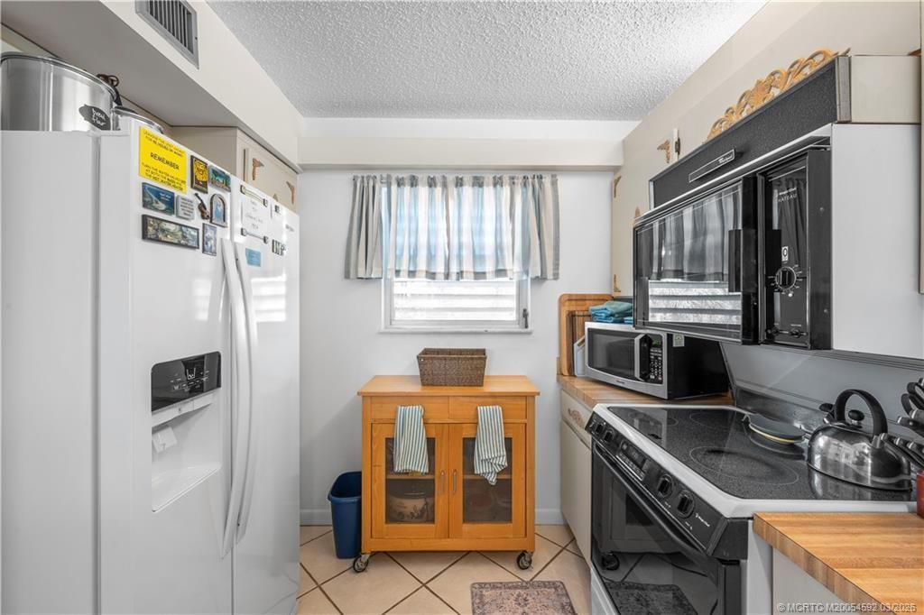 1550 NE Ocean Boulevard, Unit C202, Stuart, FL 34996 Photo