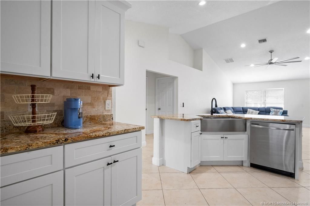 870 SW Mccoy Avenue, Port Saint Lucie, FL 34953 Photo