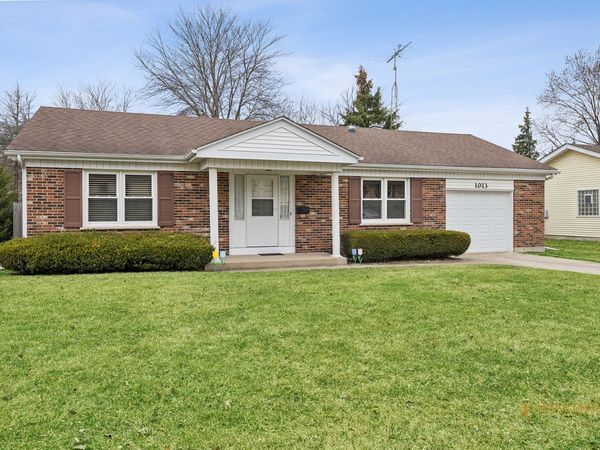 1013 Hampton Court, McHenry, IL 60050