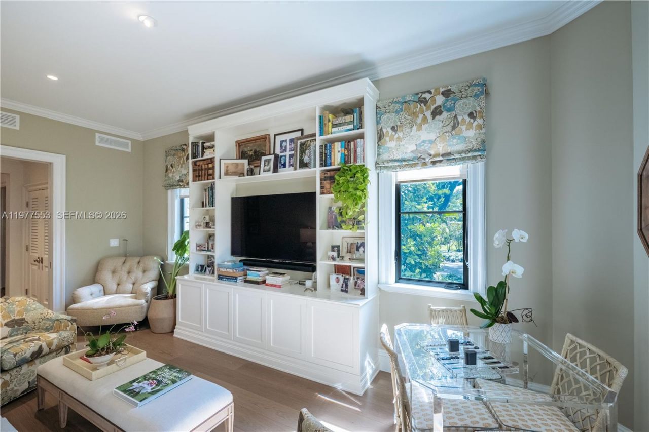 743 Almeria Ave, Coral Gables, FL 33134 Photo