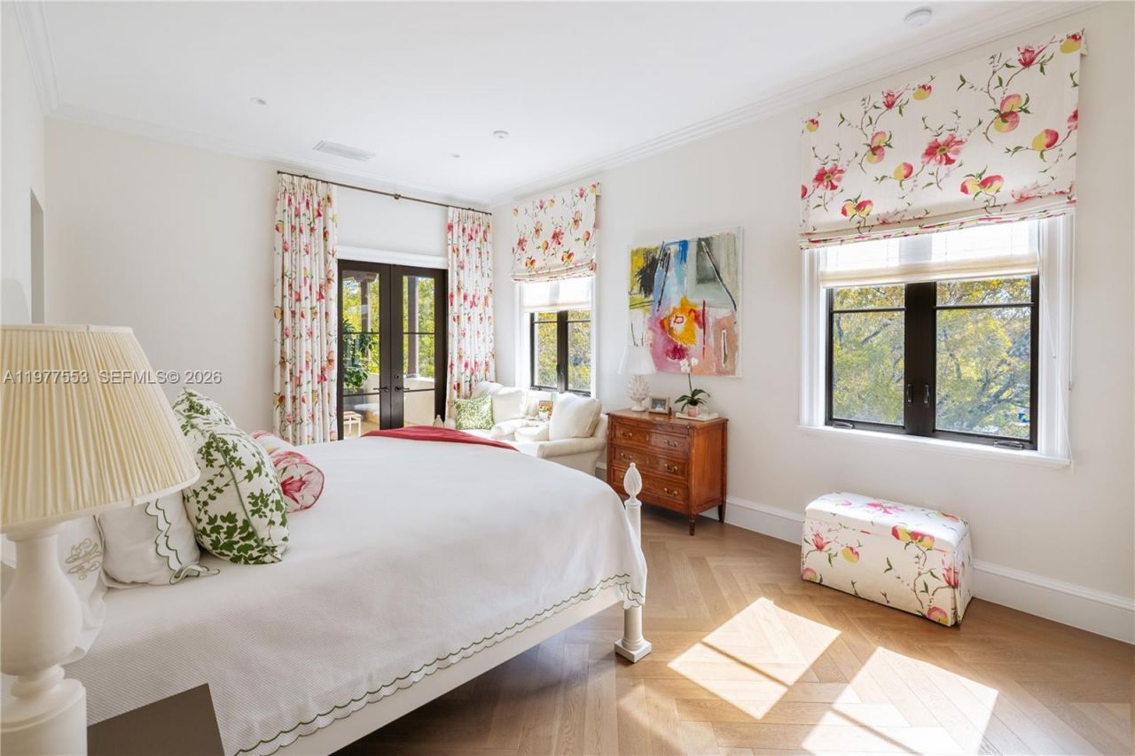 743 Almeria Ave, Coral Gables, FL 33134 Photo