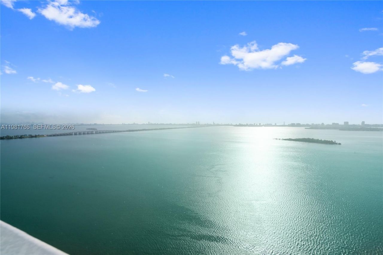 700 NE 24th St, Unit 2402, Miami, FL 33137 Photo