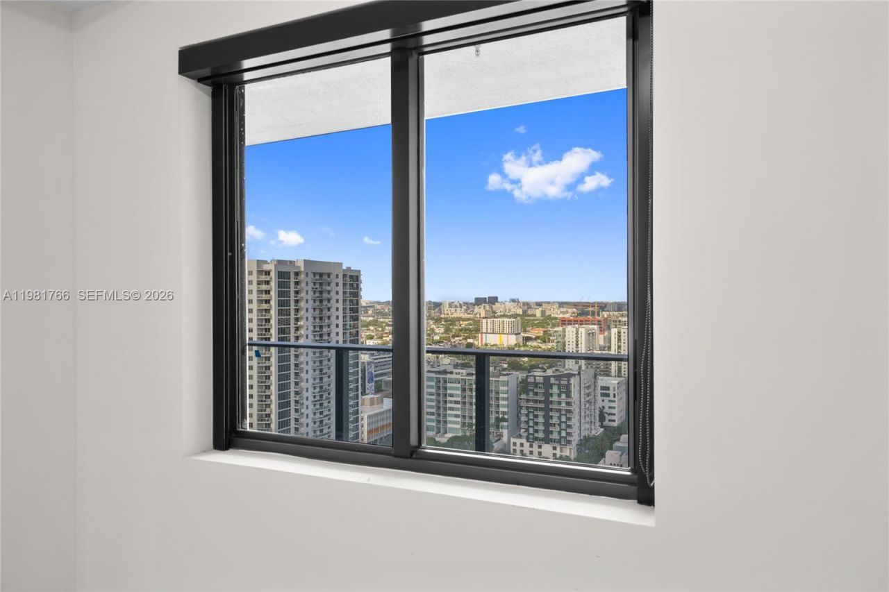 700 NE 24th St, Unit 2402, Miami, FL 33137 Photo