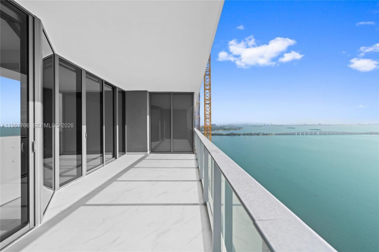 700 NE 24th St, Unit 2402, Miami, FL 33137 Photo