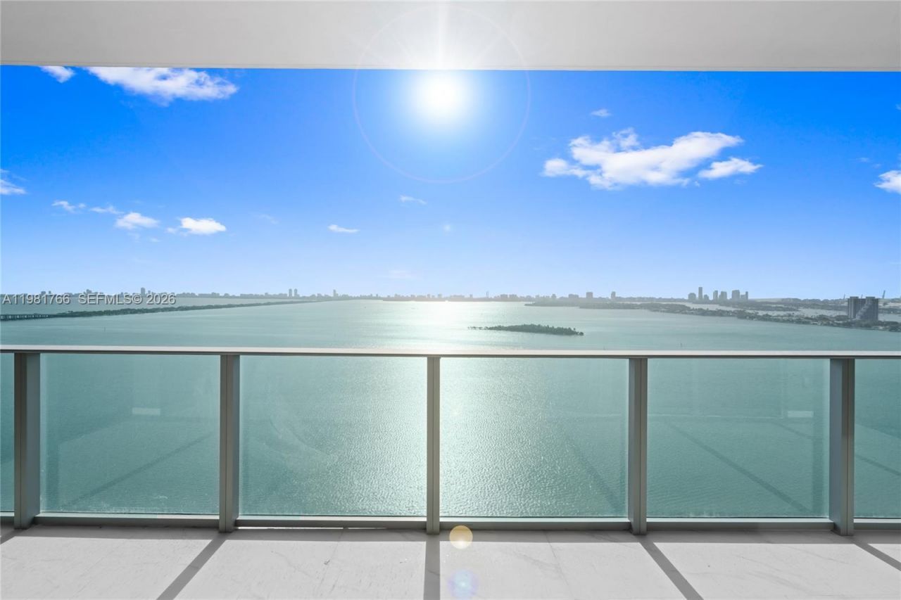 700 NE 24th St, Unit 2402, Miami, FL 33137 Photo