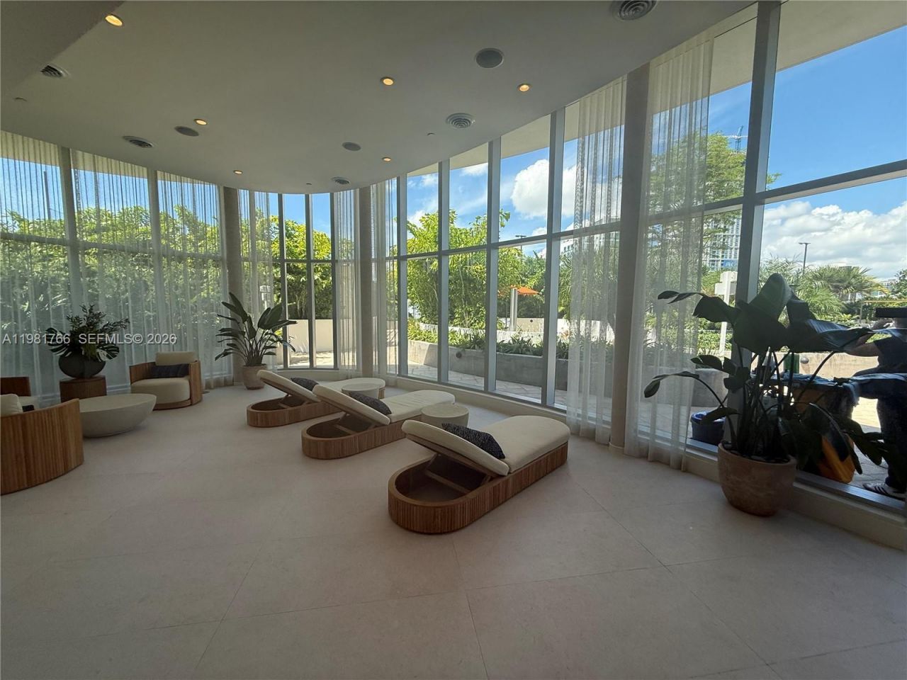 700 NE 24th St, Unit 2402, Miami, FL 33137 Photo