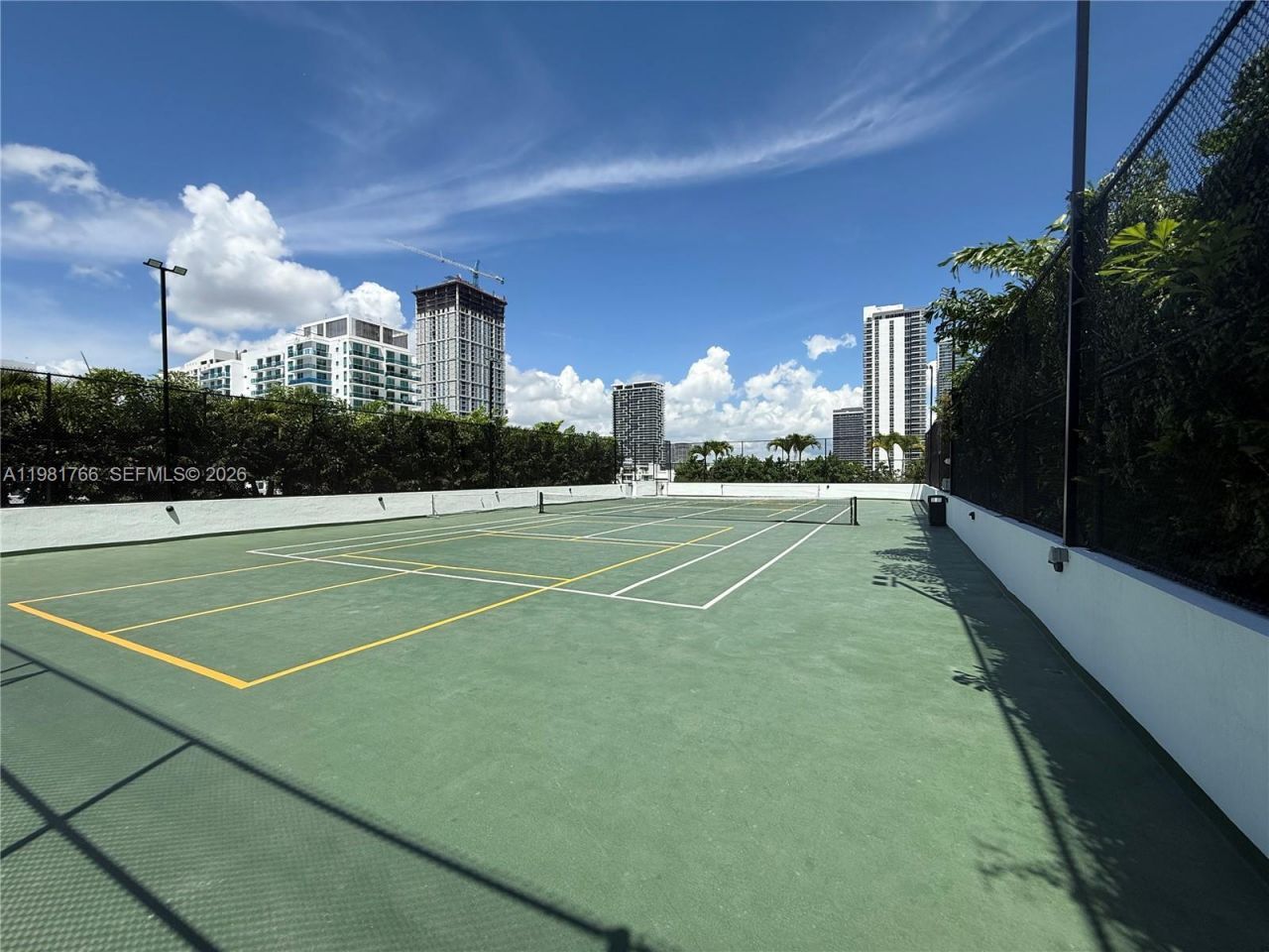 700 NE 24th St, Unit 2402, Miami, FL 33137 Photo