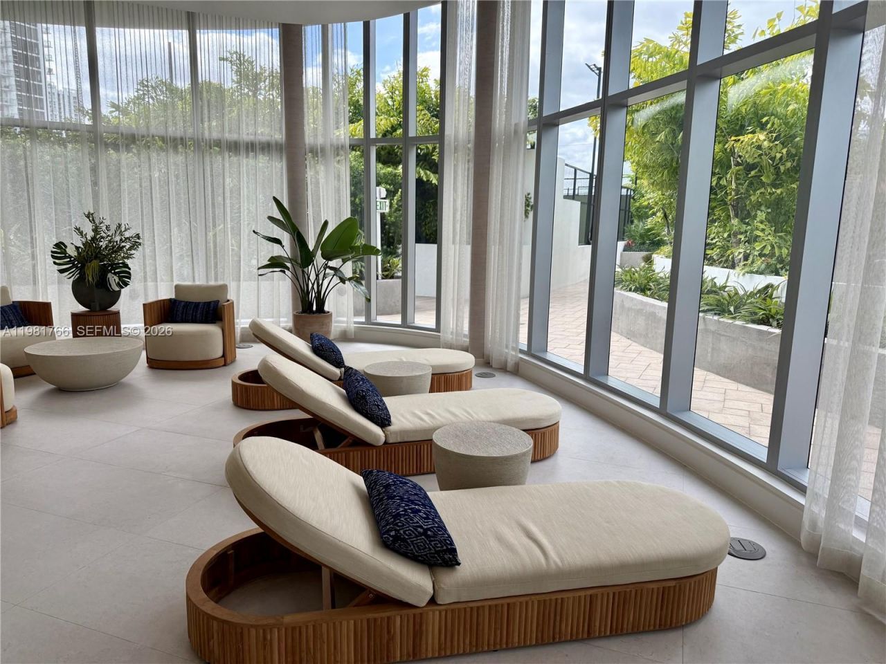 700 NE 24th St, Unit 2402, Miami, FL 33137 Photo