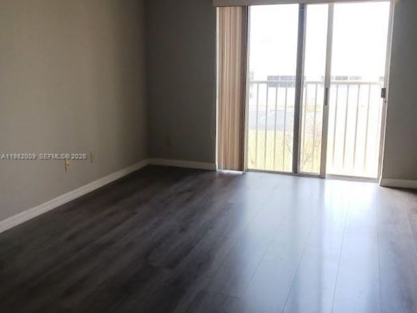 9905 westwood dr, Unit 23, Tamarac, FL 33321