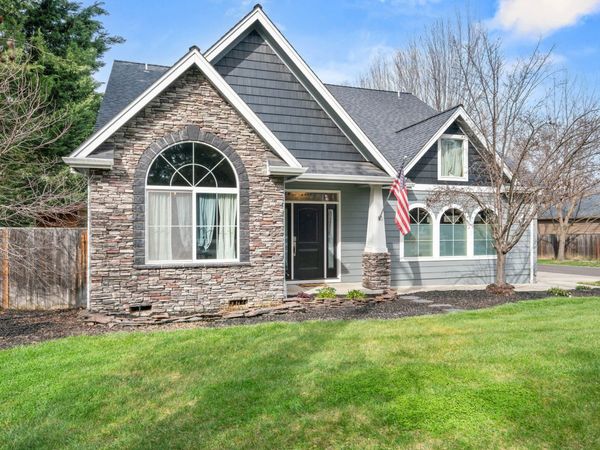 113 Skyler Lane, Phoenix, OR 97535