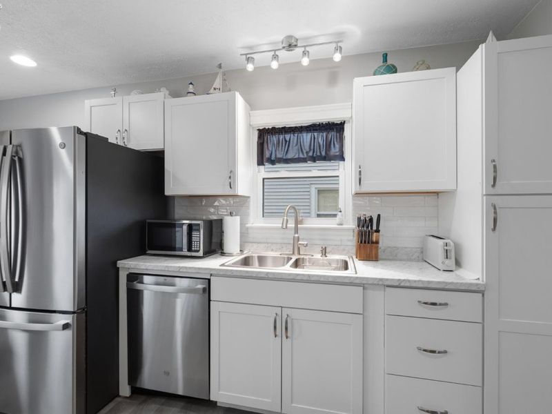 147 Hamilton Street, Elyria, OH 44035 Photo 10