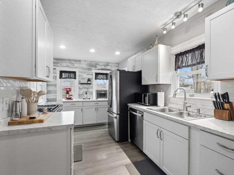 147 Hamilton Street, Elyria, OH 44035 Photo 11