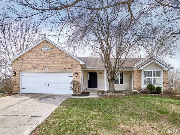 1102 Hampton Meadows Drive, O'Fallon, MO 63368