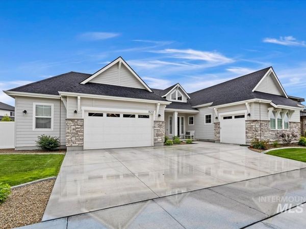 8253 W Brooks Dr, Boise, ID 83714