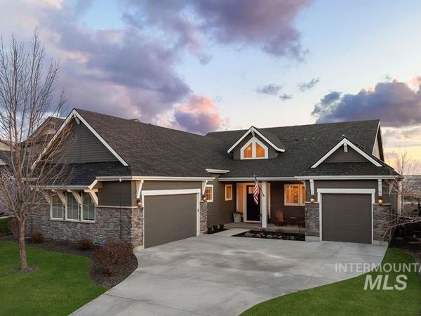 5817 E Hootowl Dr, Boise, ID 83716