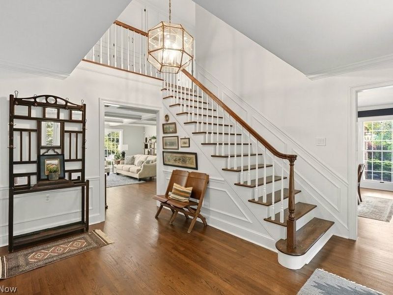 967 Robinwood Hills Drive , Bath, OH 44333 Photo 2