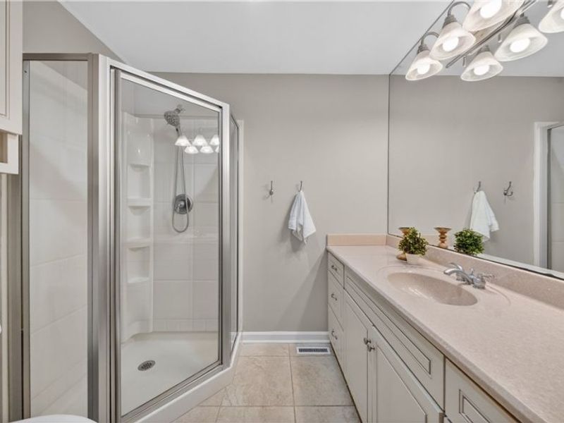 967 Robinwood Hills Drive , Bath, OH 44333 Photo 26