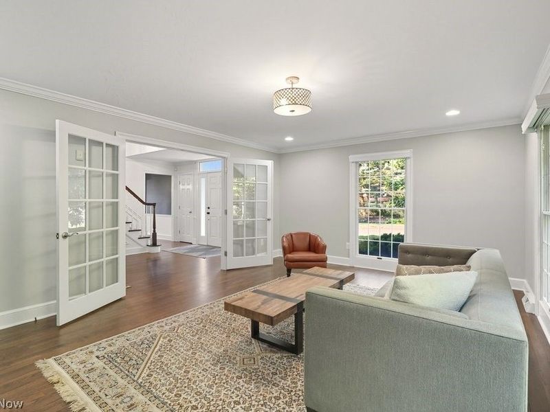 967 Robinwood Hills Drive , Bath, OH 44333 Photo 3