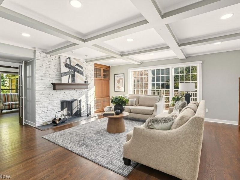 967 Robinwood Hills Drive , Bath, OH 44333 Photo 5