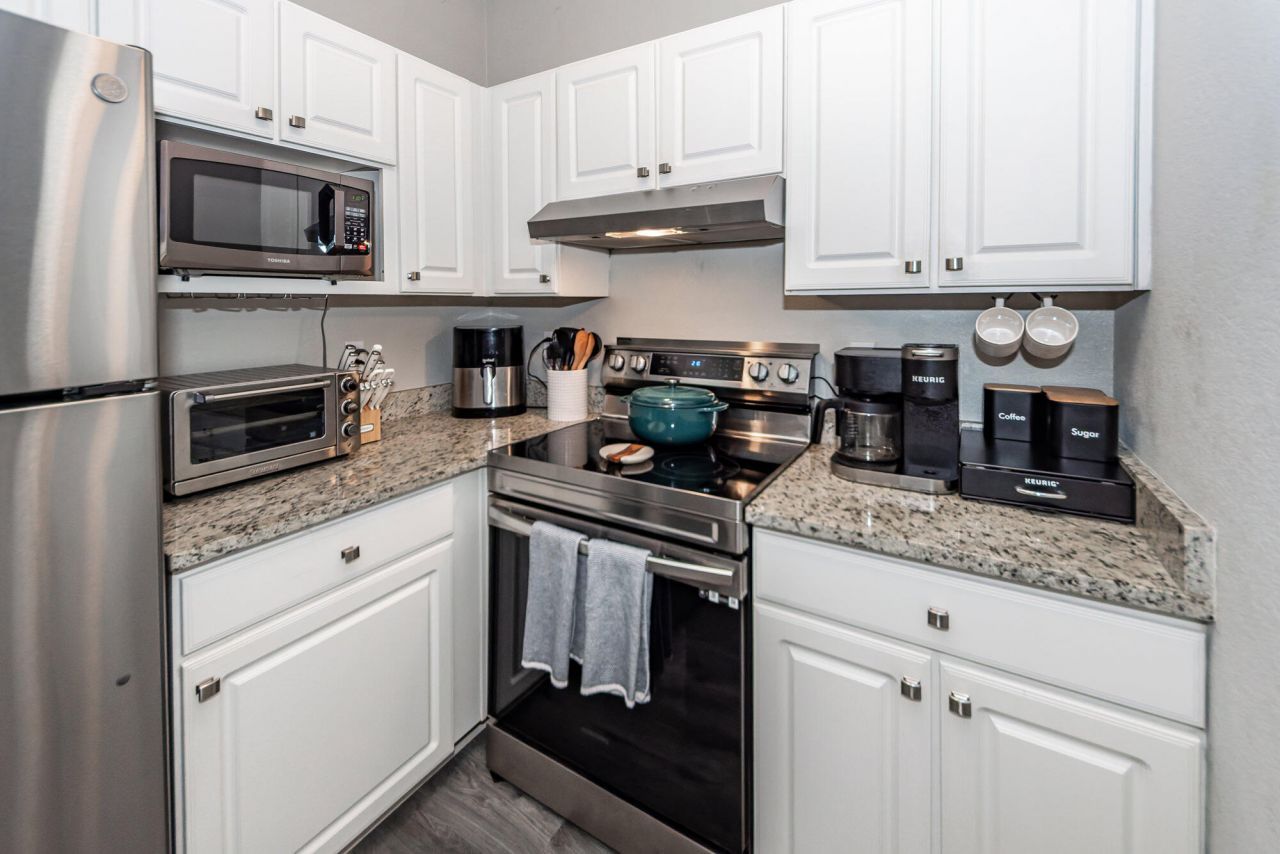 60 Fenwick Hall Allee Alley Photo 9