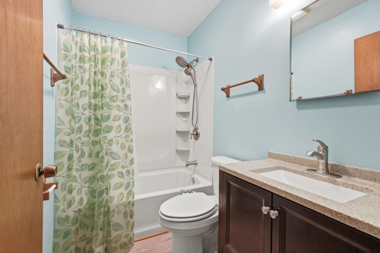 51 Hussey Ct. Photo 16