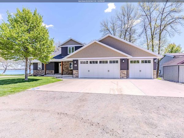 194 Country Club Dr, Lake Park, IA 51347
