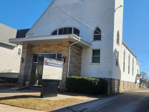 229 W Chestnut Street, Wauseon, OH 43567