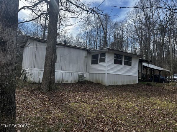 705 Shaddon Rd, Tellico Plains, TN 37385
