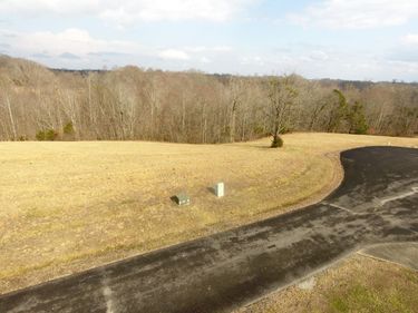 Lot 28 Parks Ridge, Russell Springs, KY 42642