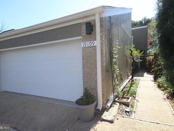 19109 BROOKE GROVE COURT, MONTGOMERY VILLAGE, MD 20886