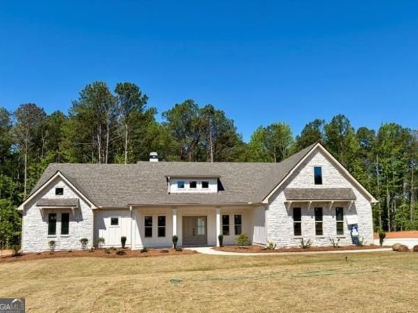 126 Woodford Drive, Roopville, GA 30170