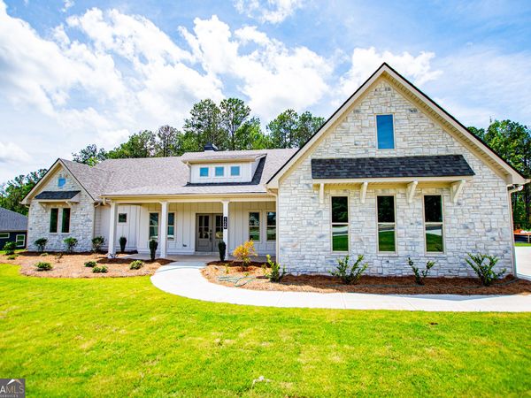 126 Woodford Drive, Roopville, GA 30170