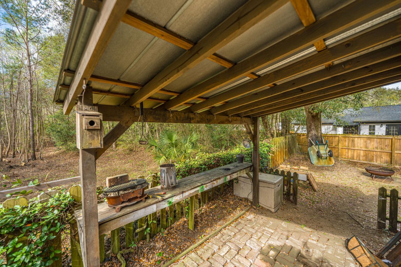 1109 Lazy Lane Court Photo 46