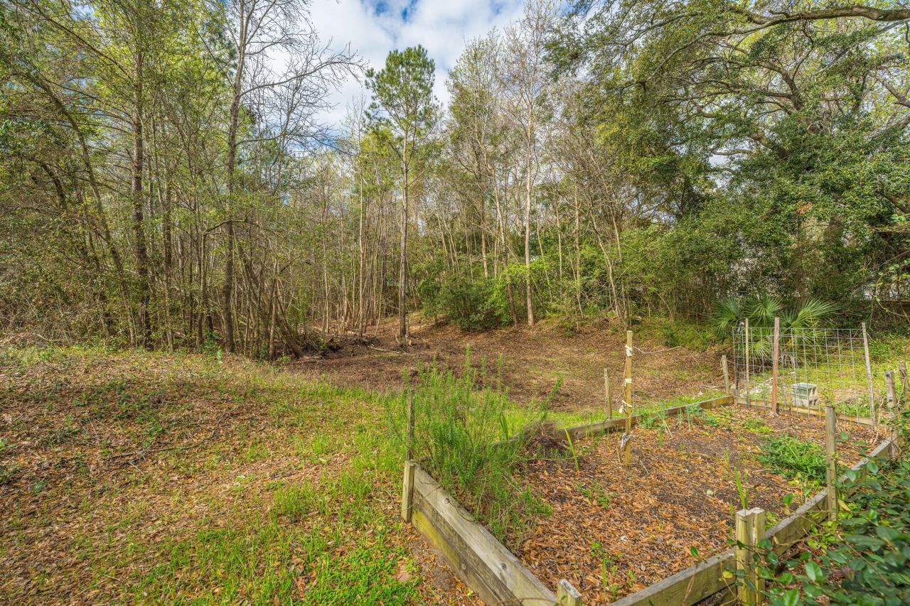 1109 Lazy Lane Court Photo 46